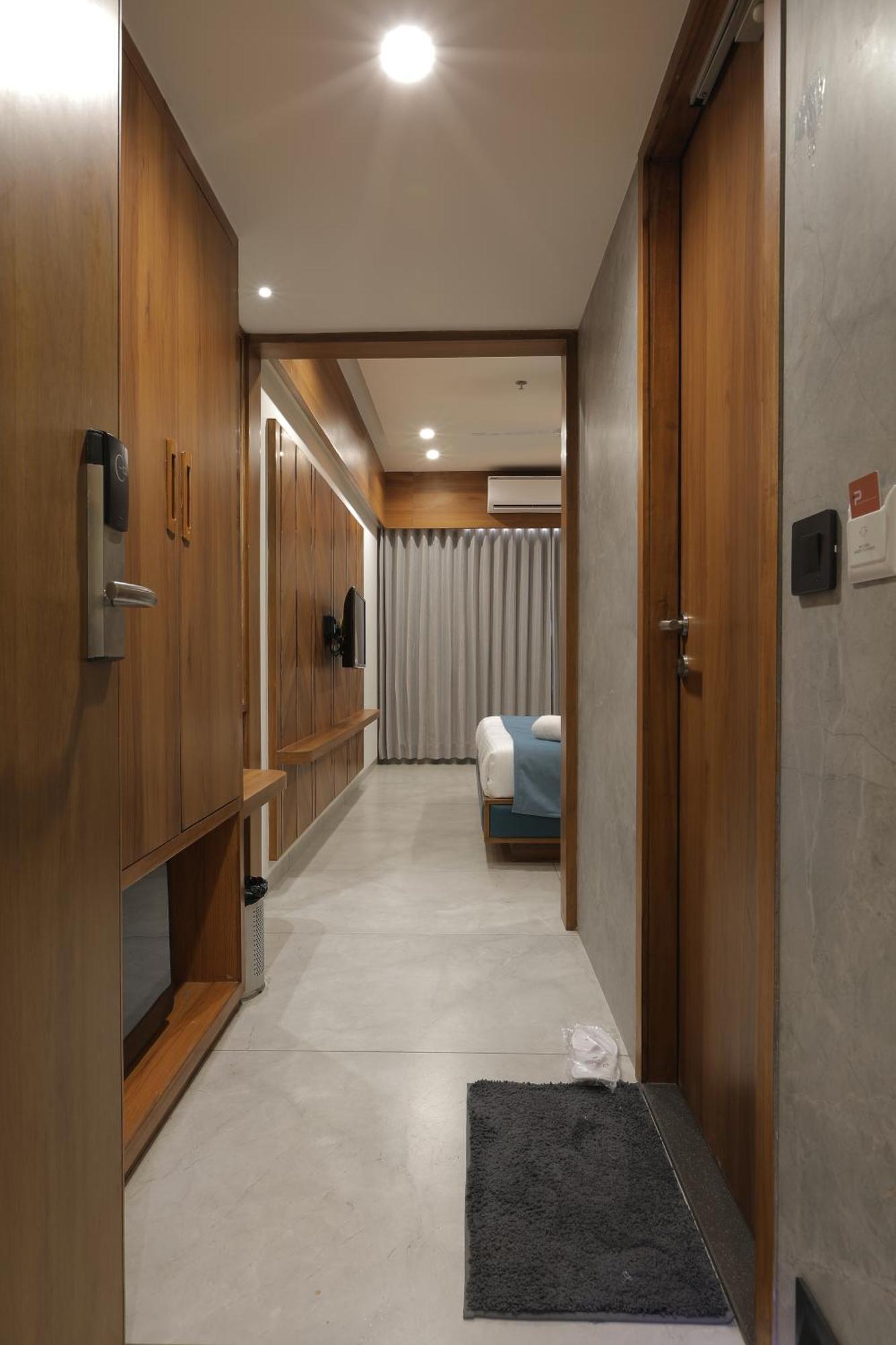 Plenteous Inn Ahmedabad Buitenkant foto